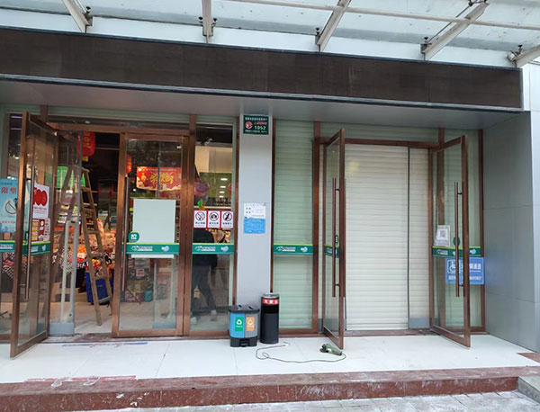 銀行卷簾門案例